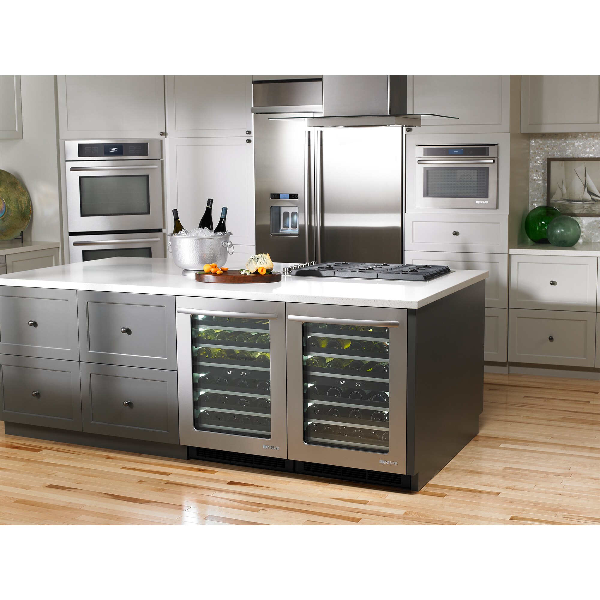 JennAir EuroStyle Series 36 in. Gas Cooktop with 6 Sealed Burners