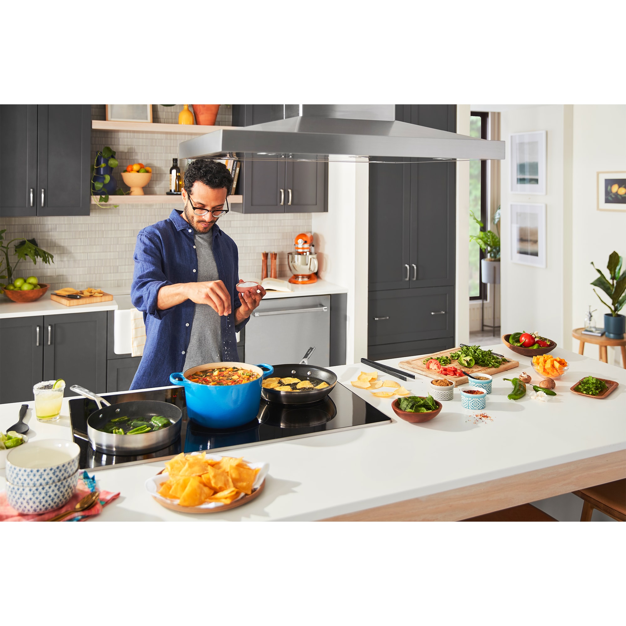 KitchenAid 36 in. 5-Burner Induction Cooktop with Simmer Burner & Power Burner - Stainless Steel, , hires