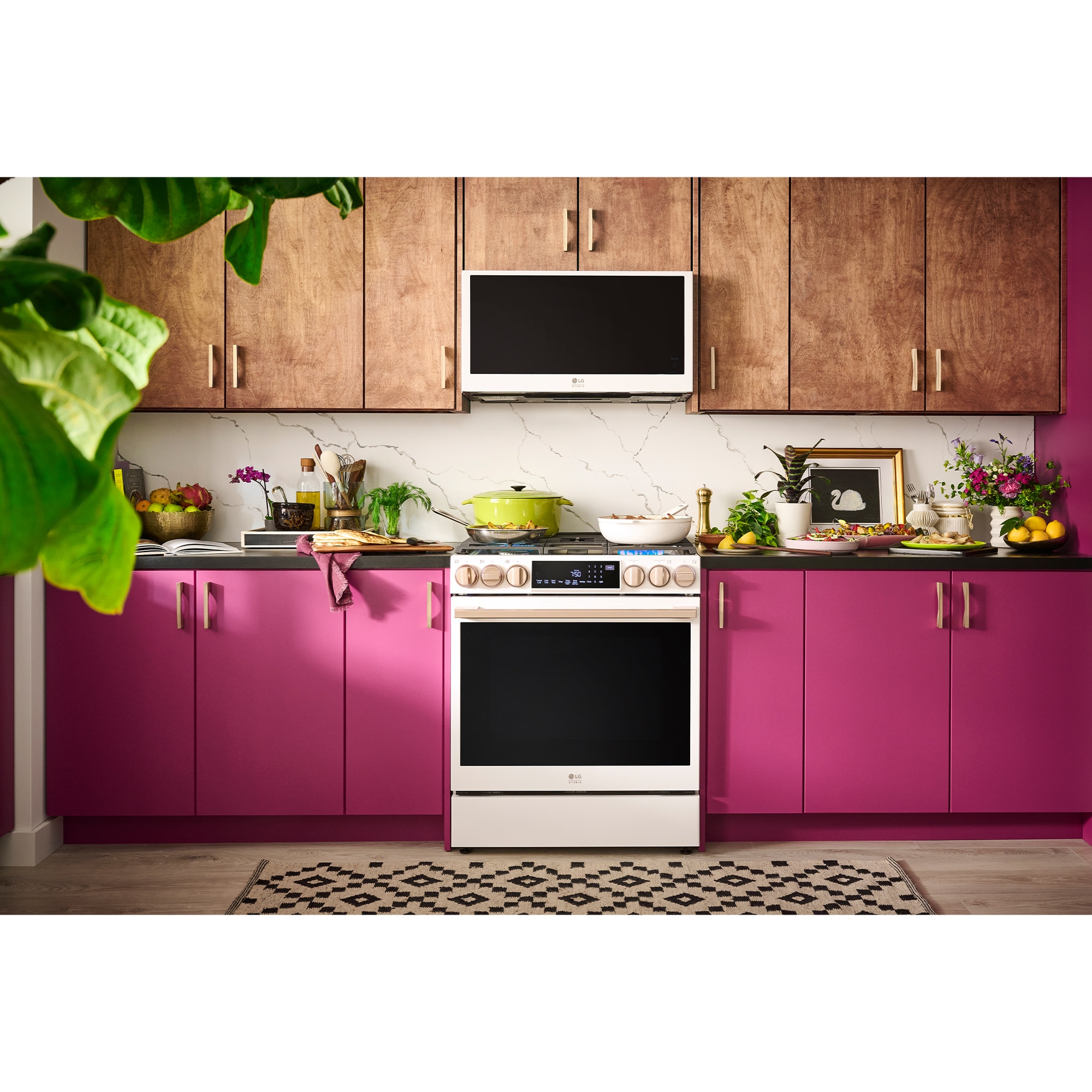 LG Studio 30 in. 6.3 cu. ft. Smart Air Fry True European Convection Slide-In Gas Range with 5 Sealed Burners & Griddle - Essence White, , hires