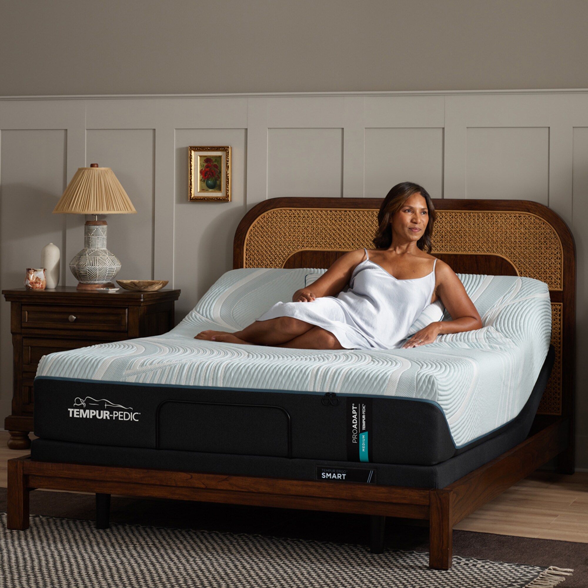 Tempur-Pedic ProAdapt 2.0 Medium Queen Size Mattress, , hires