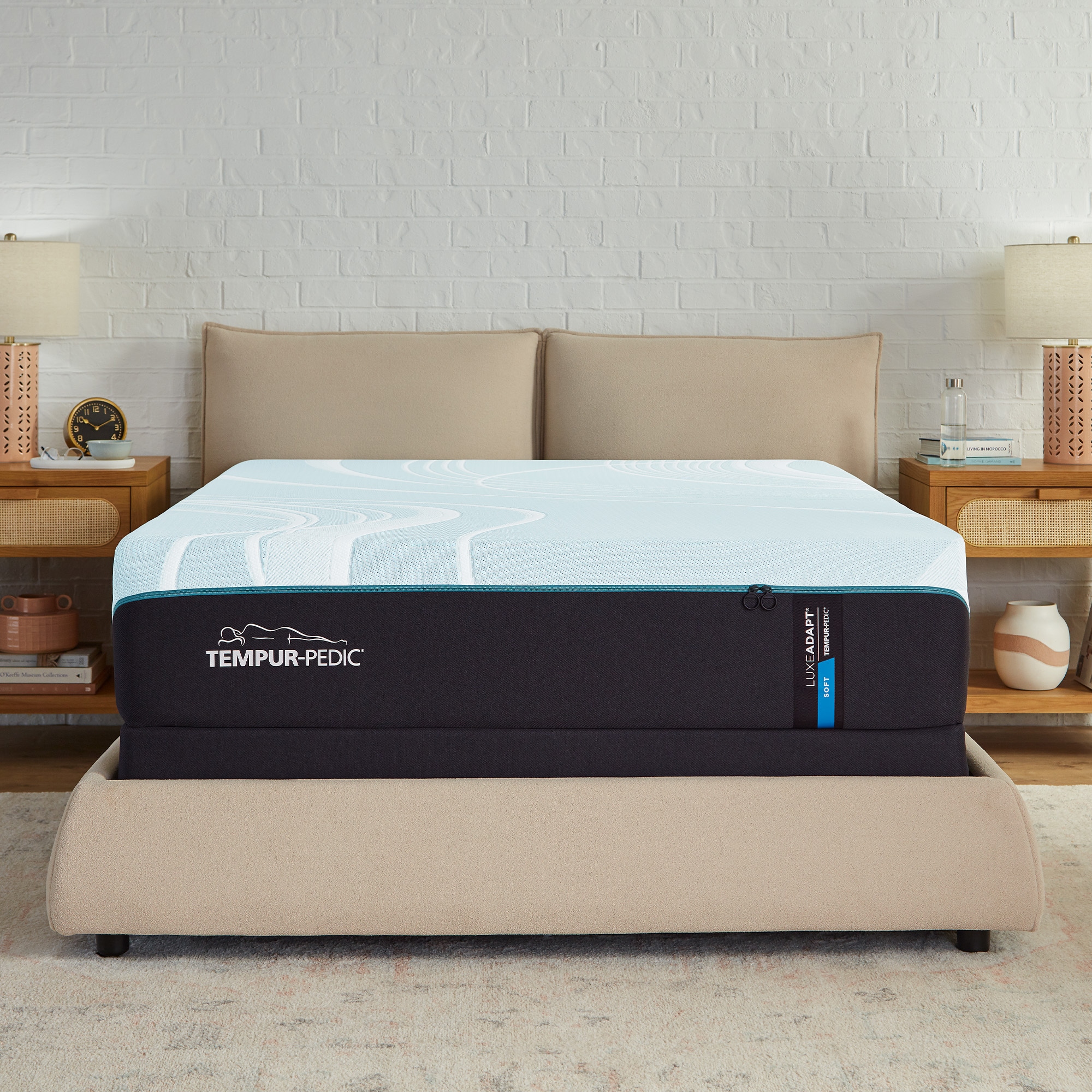 Tempur-Pedic LuxeAdapt 2.0 Soft Queen Size Mattress, , hires