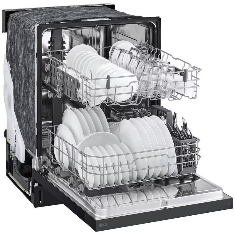 LG 24 in. Front Control Dishwasher with 52 dBa Sound Level, Dynamic Dry & Pocket - Black, Black, hires