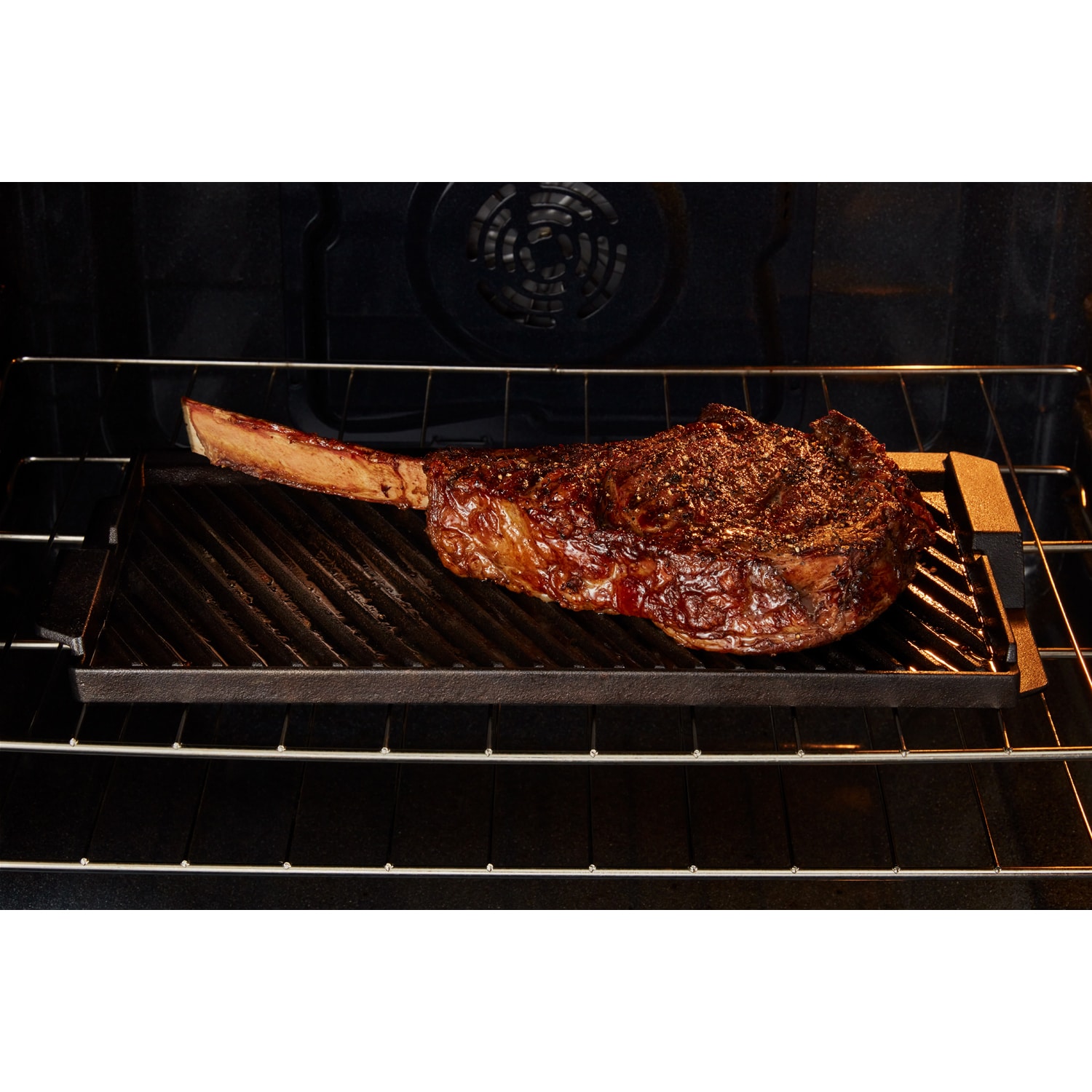 Maytag 30 in. 5.3 cu. ft. Smart Air Fry Standard Convection Electric Range with Radiant Burners, Grill & Griddle - Fingerprint Resistant Stainless, , hires