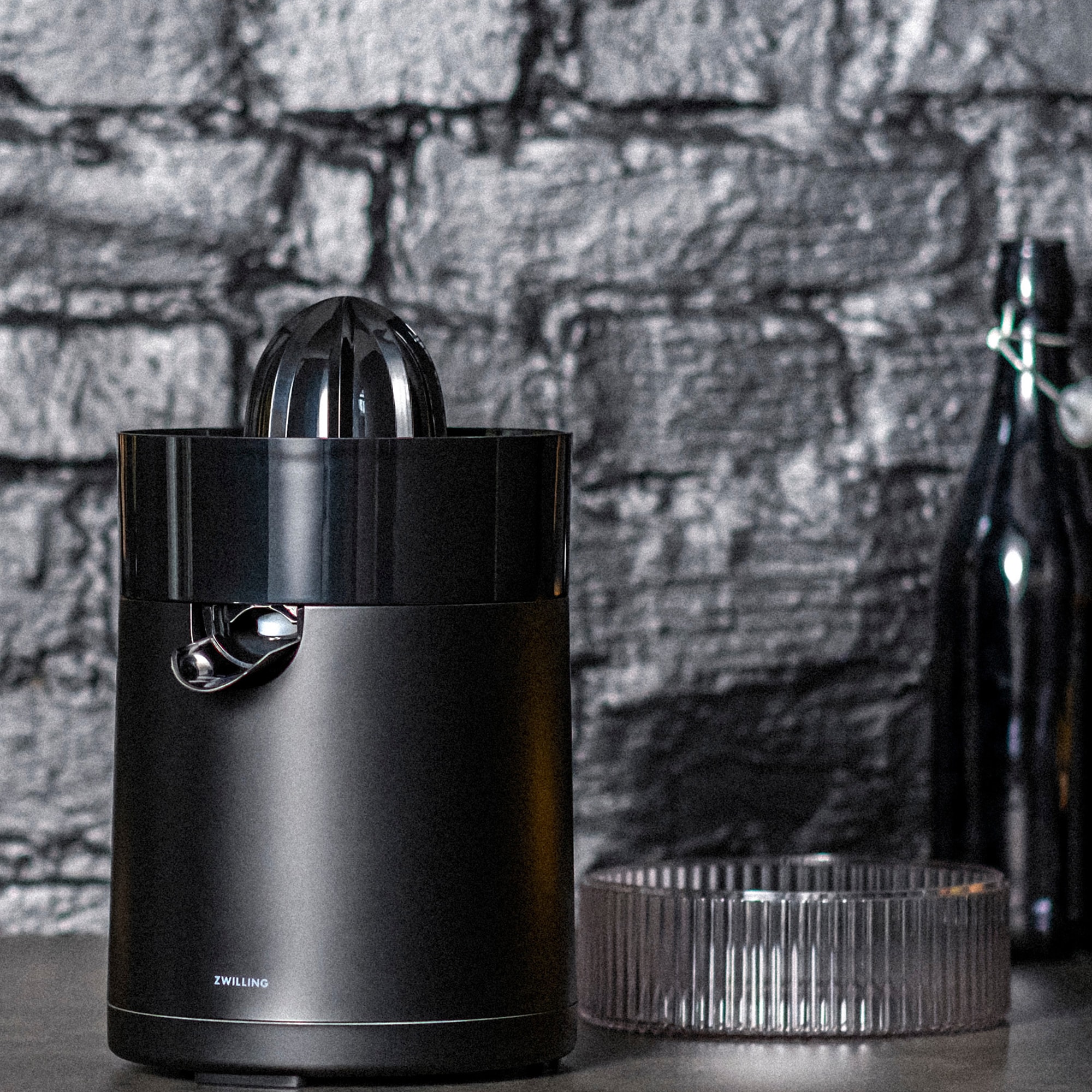 Zwilling Enfinigy Citrus Juicer - Black, , hires