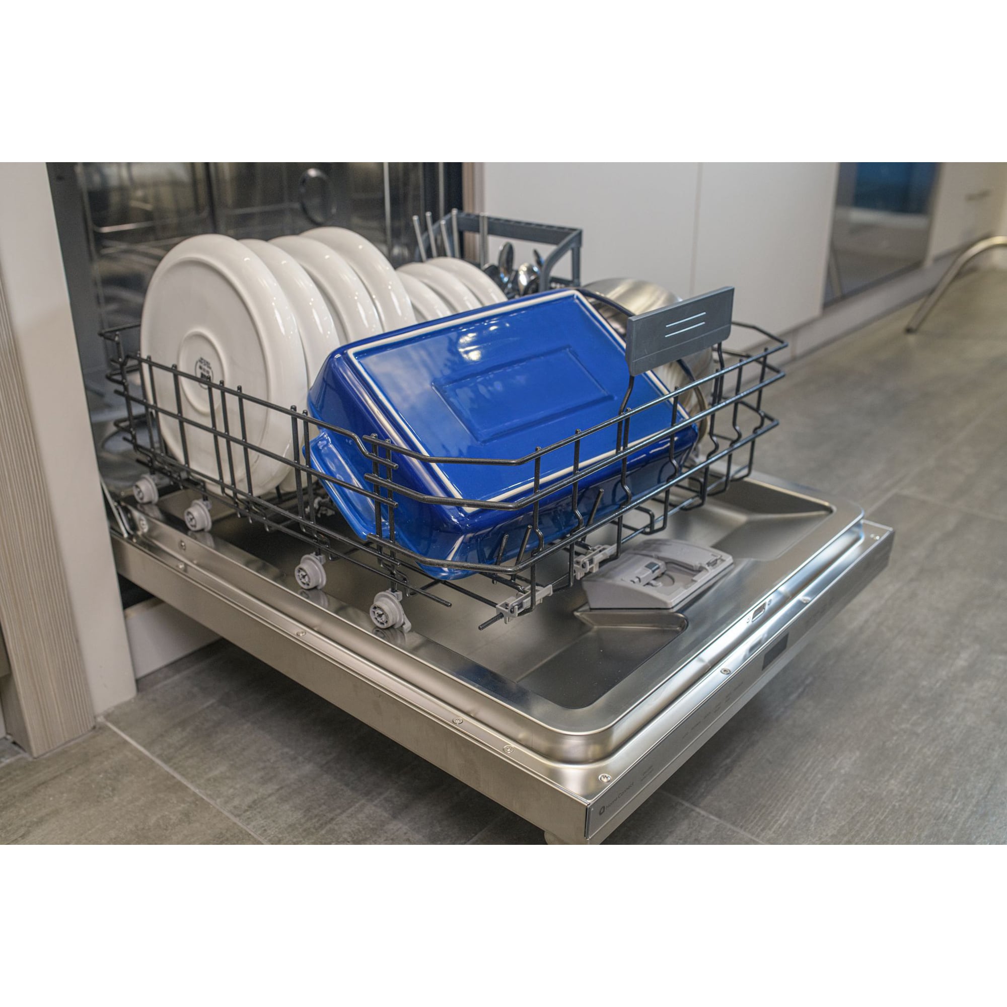 Thermador Emerald Series 24 in. Top Control Smart Dishwasher with 48 dBa Sound Level & 3rd-Rack - Stainless Steel, , hires