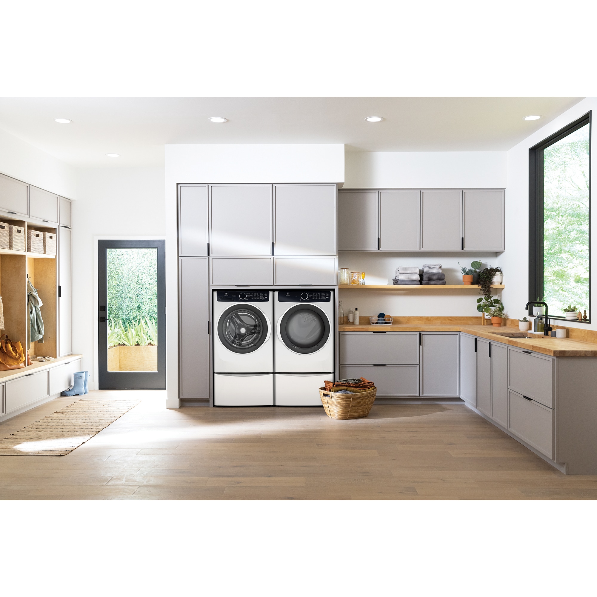 Electrolux 400 Series 27 in. 4.5 cu. ft. Stackable Front Load Washer with LuxCare Wash, Sanitize & Steam Cycle - White, White, hires