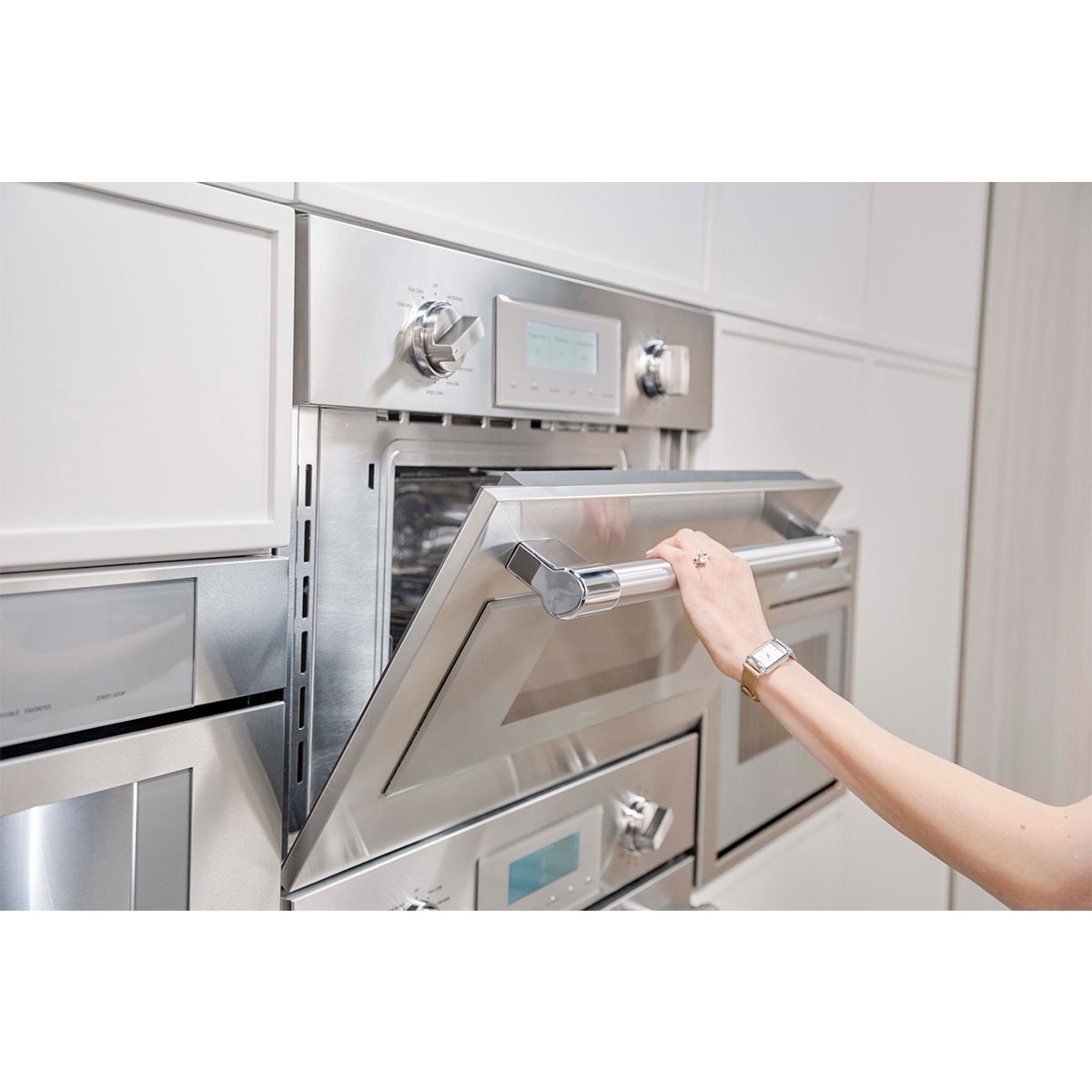 Thermador Professional Series 30 in. 1.6 cu. ft. 1000W Built-In Microwave with Convection & Sensor Cooking - Stainless Steel, , hires