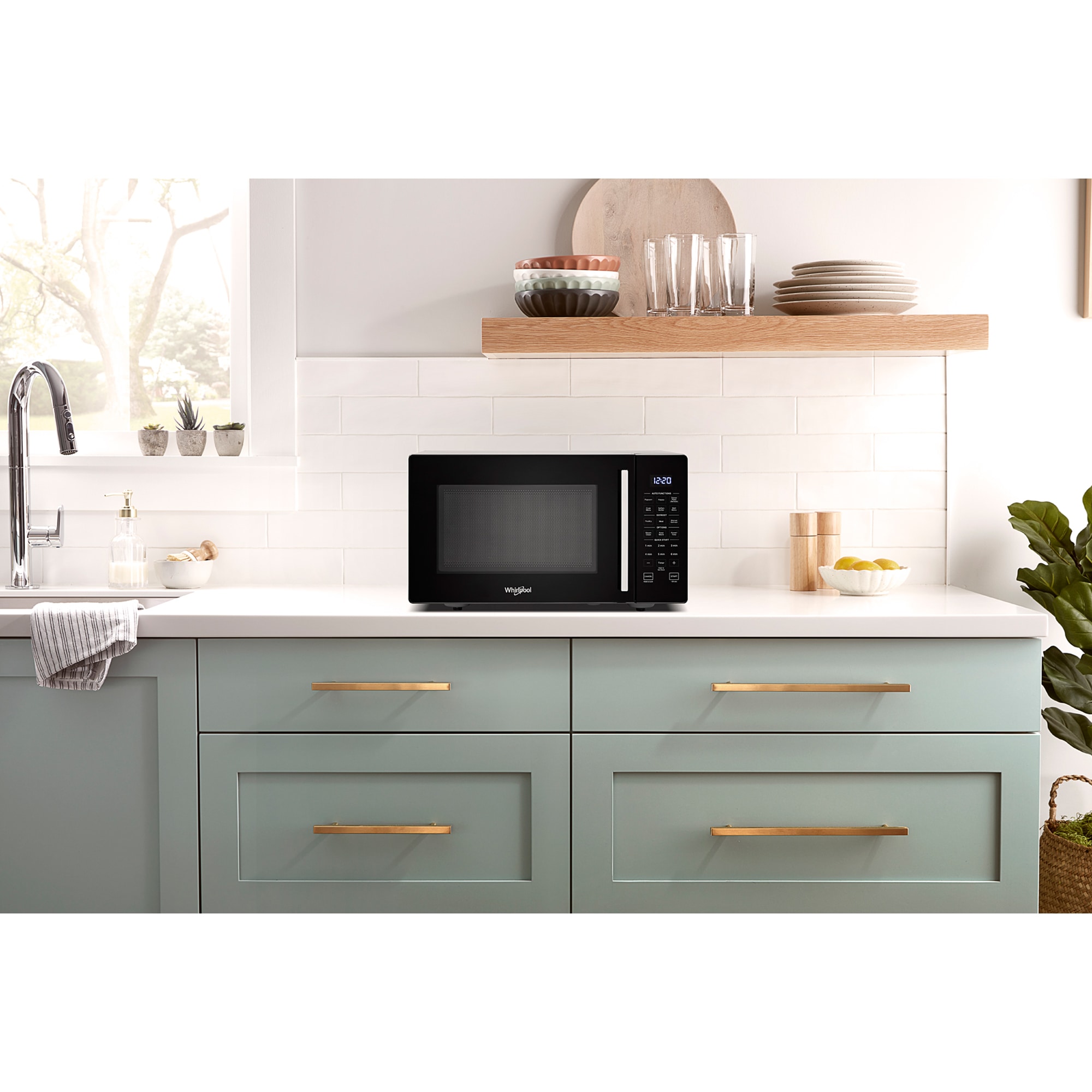 Whirlpool 19 in. 0.9 cu. ft. 900W Countertop Microwave - Black, , hires