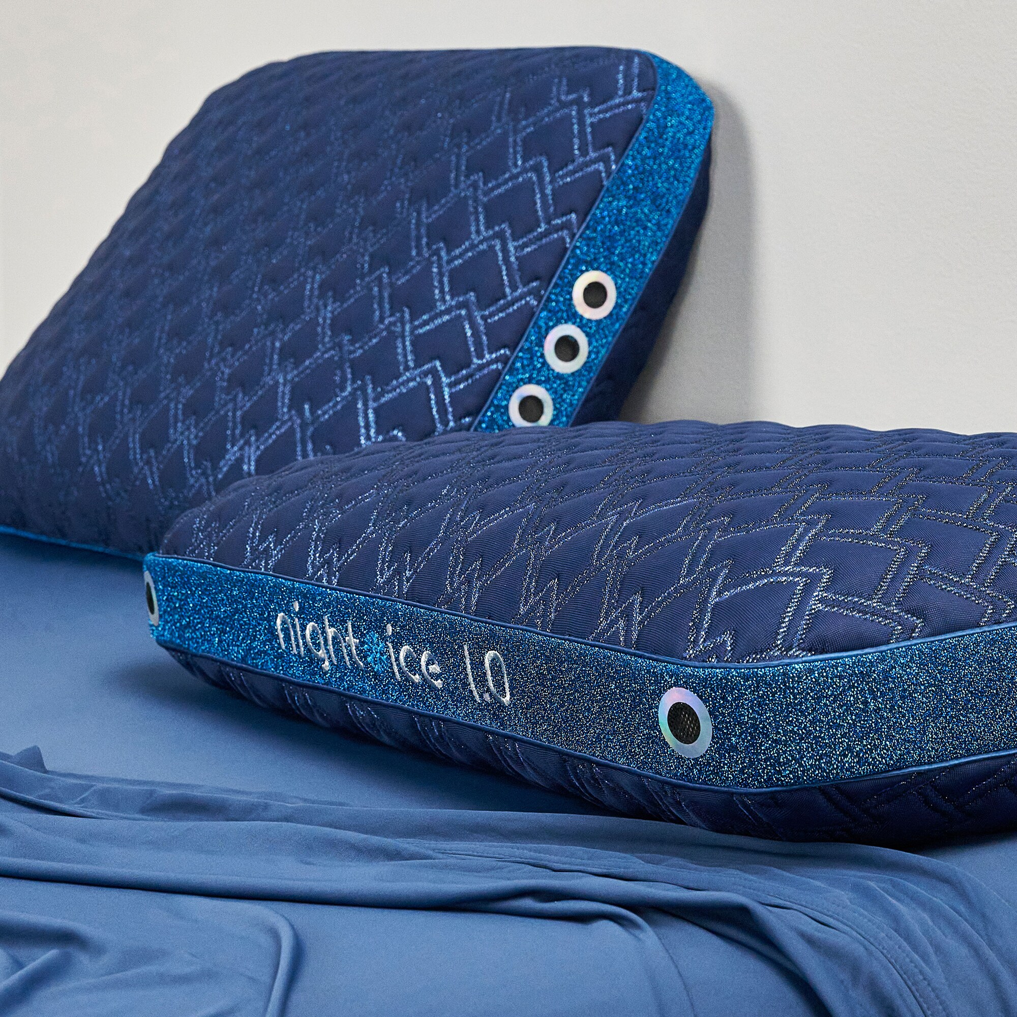 BEDGEAR Night Ice Performance 1.0 Standard Size Pillow, , hires