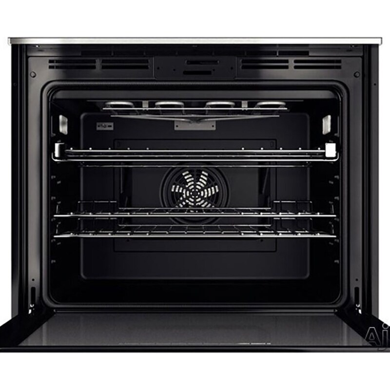 Bosch Benchmark Series 30" 4.6 Cu. Ft. Electric Wall Oven with True