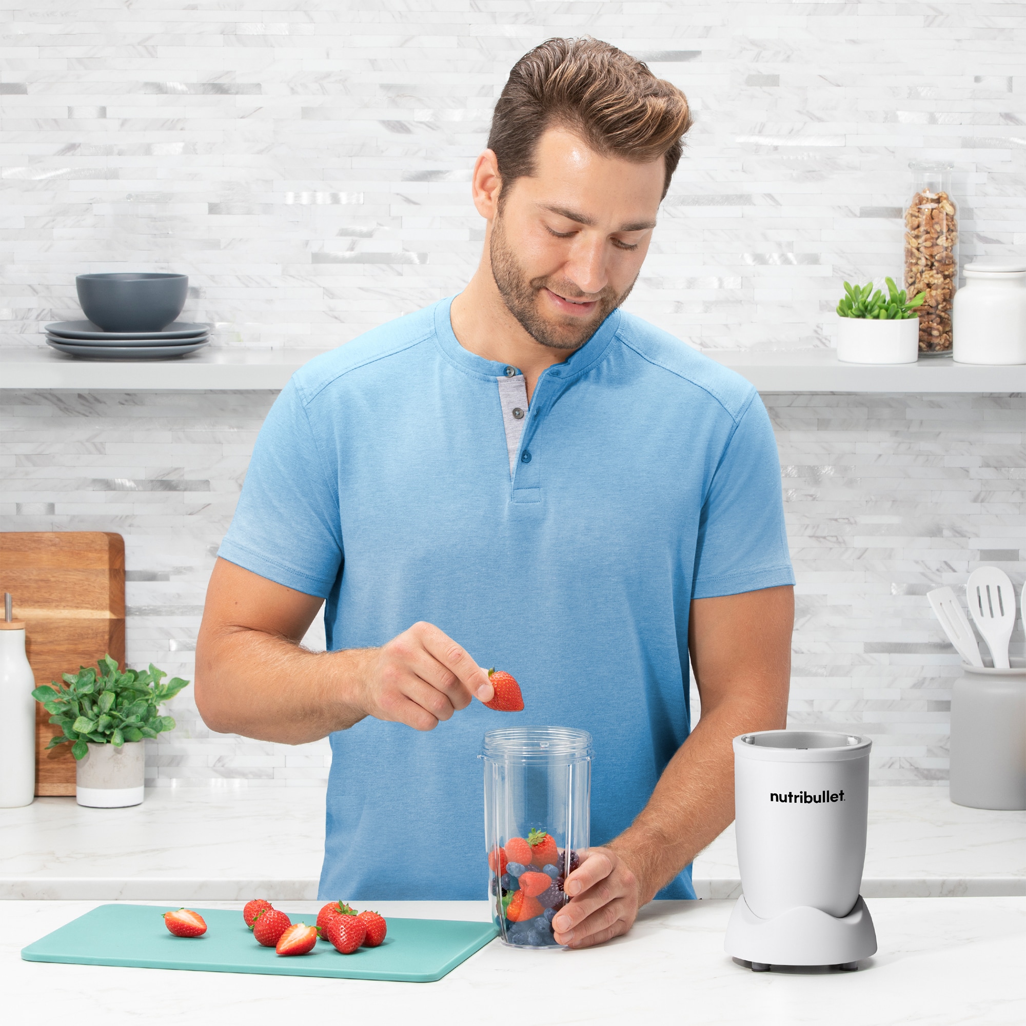 Nutribullet Pro 900 32 Oz. Single Speed Countertop Blender with Plastic Jar - White, , hires