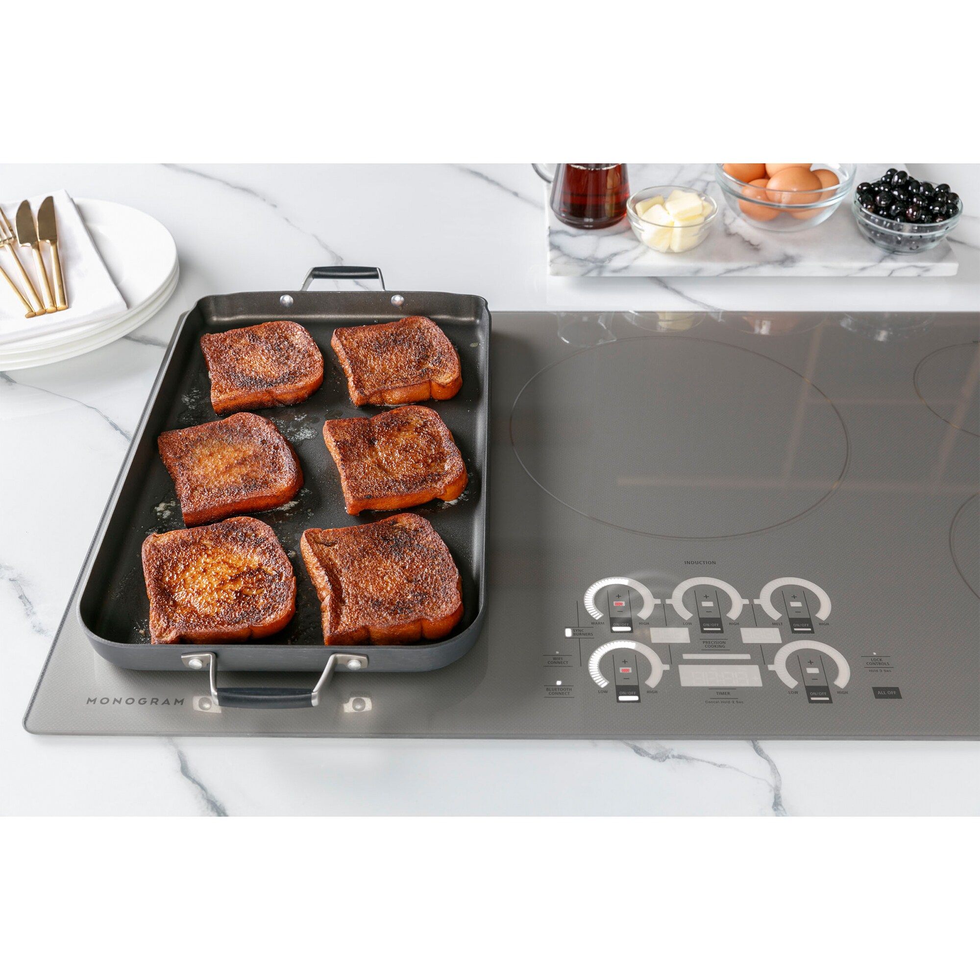Monogram 36 in. 5Burner Smart Induction Cooktop with Silver P.C