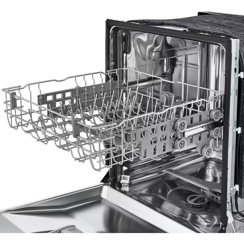 LG 24 in. Front Control Dishwasher with 52 dBa Sound Level, Dynamic Dry & Pocket - Black, Black, hires