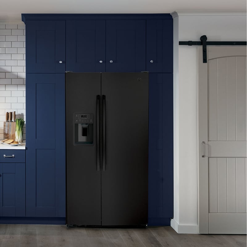 GE 36 in. 25.3 cu. ft. Side by Side Refrigerator with Ice & Water Dispenser - Black, Black, hires