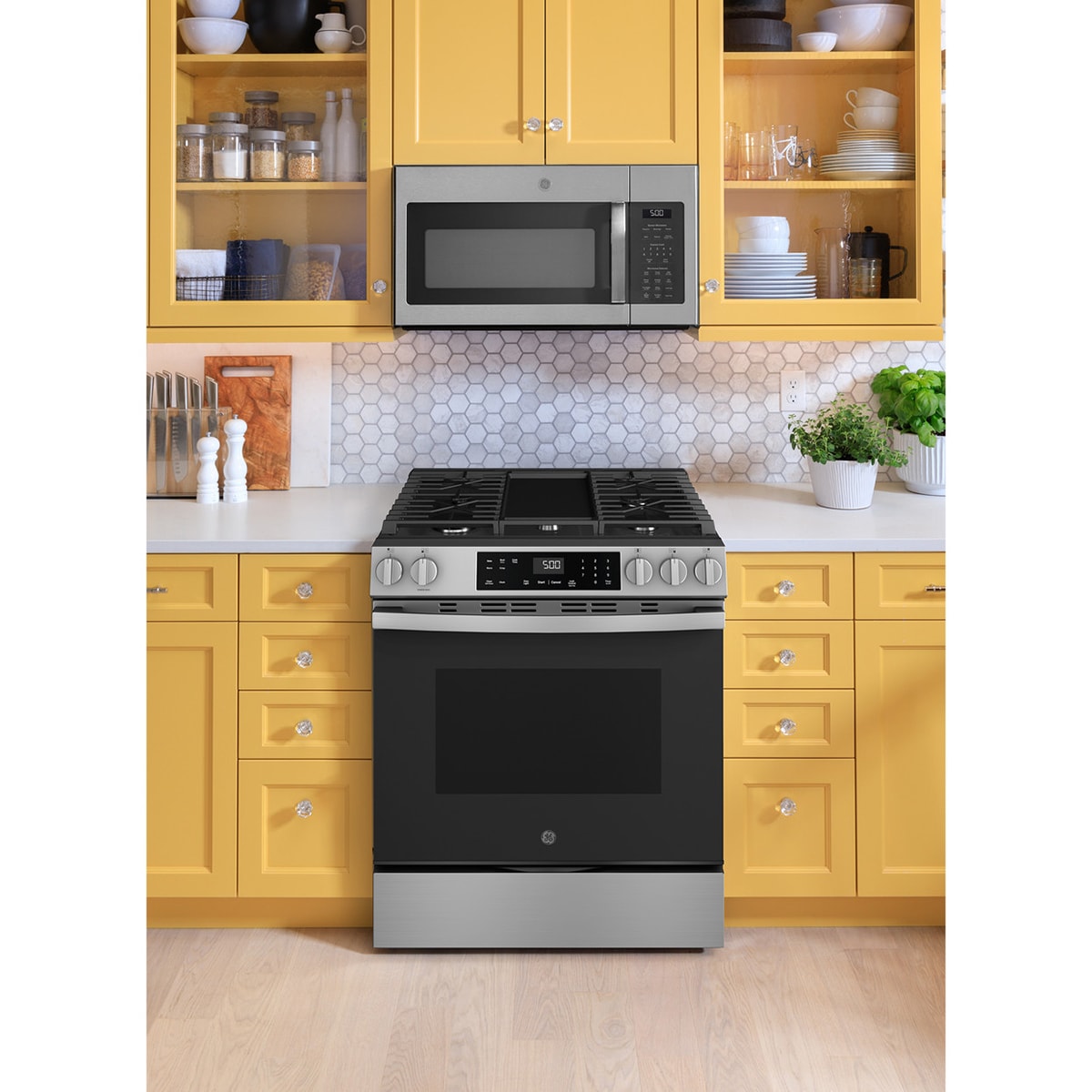 GE 500 Series 30 in. 5.3 cu. ft. Slide-In Gas Range with 5 Sealed Burners & Griddle - Stainless Steel, , hires