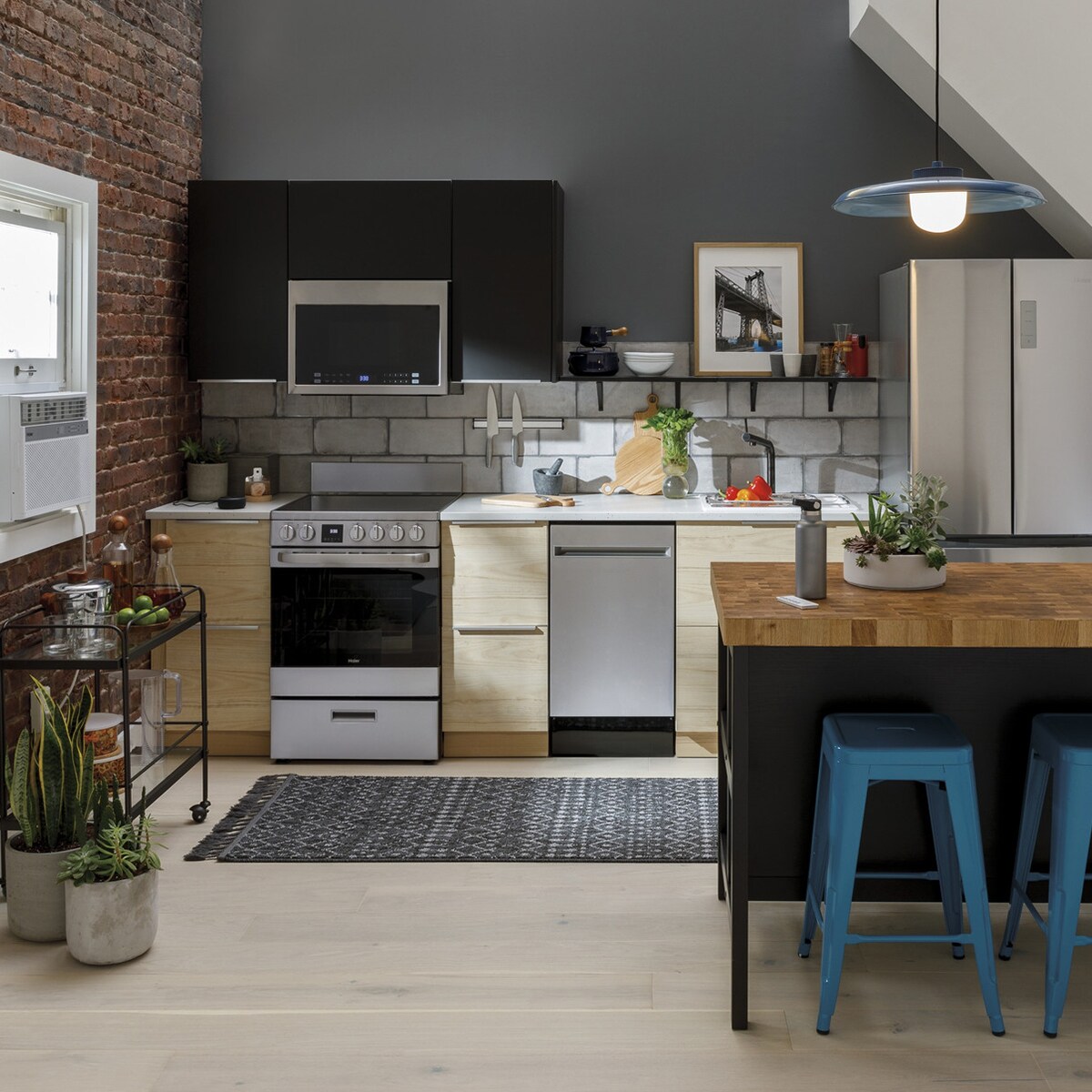 Haier 24 in. 1.4 cu. ft. 1000W Over-the-Range Microwave with 300 CFM & Sensor Cooking - Stainless Steel, , hires