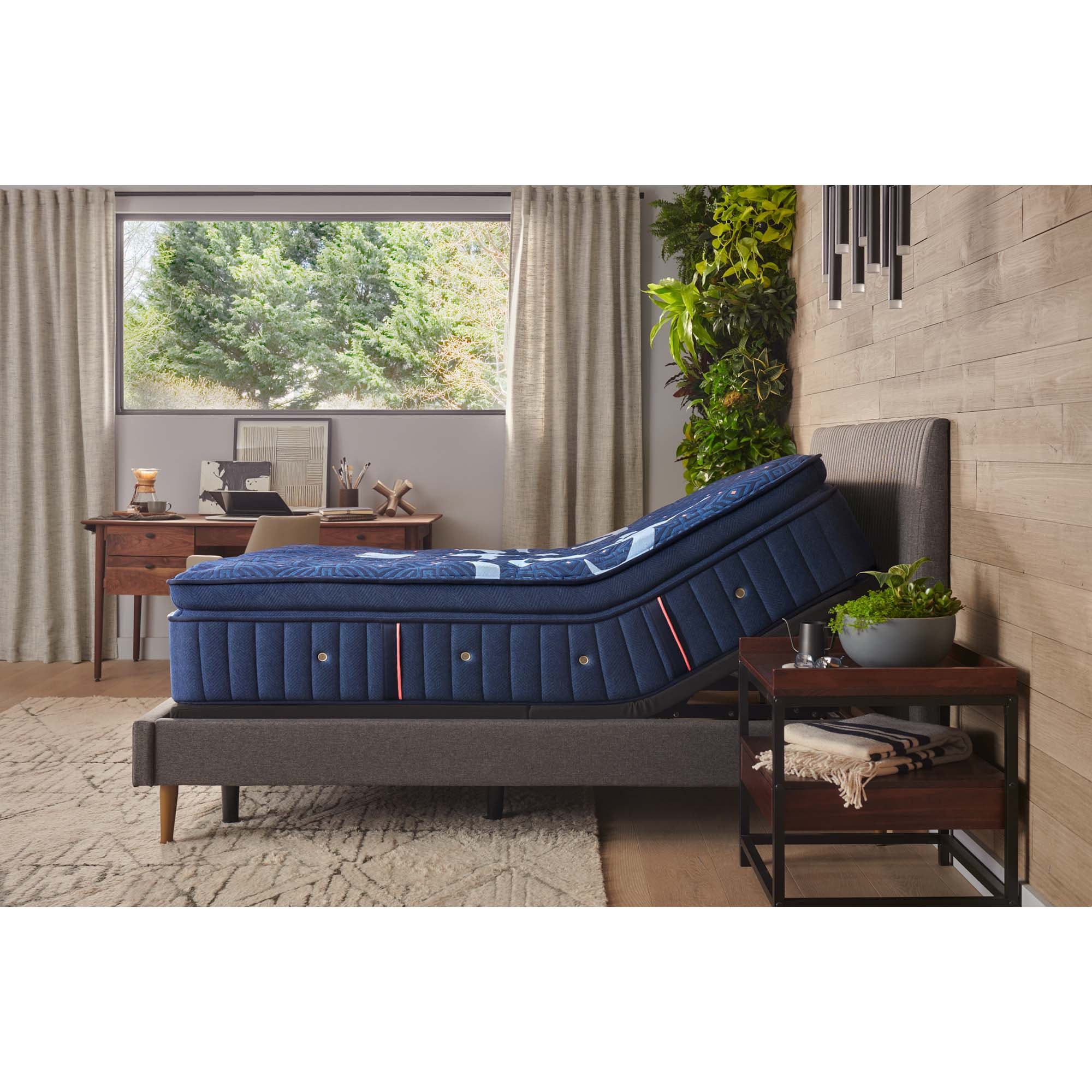 Stearns & Foster Lux Estate Firm EPT Mattress - King Size, , hires