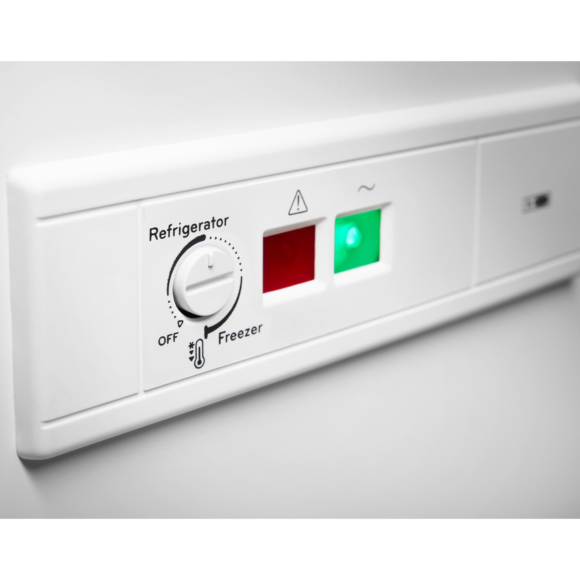 Amana 55 in. 16.0 cu. ft. Garage-Ready Chest Freezer - White, , hires