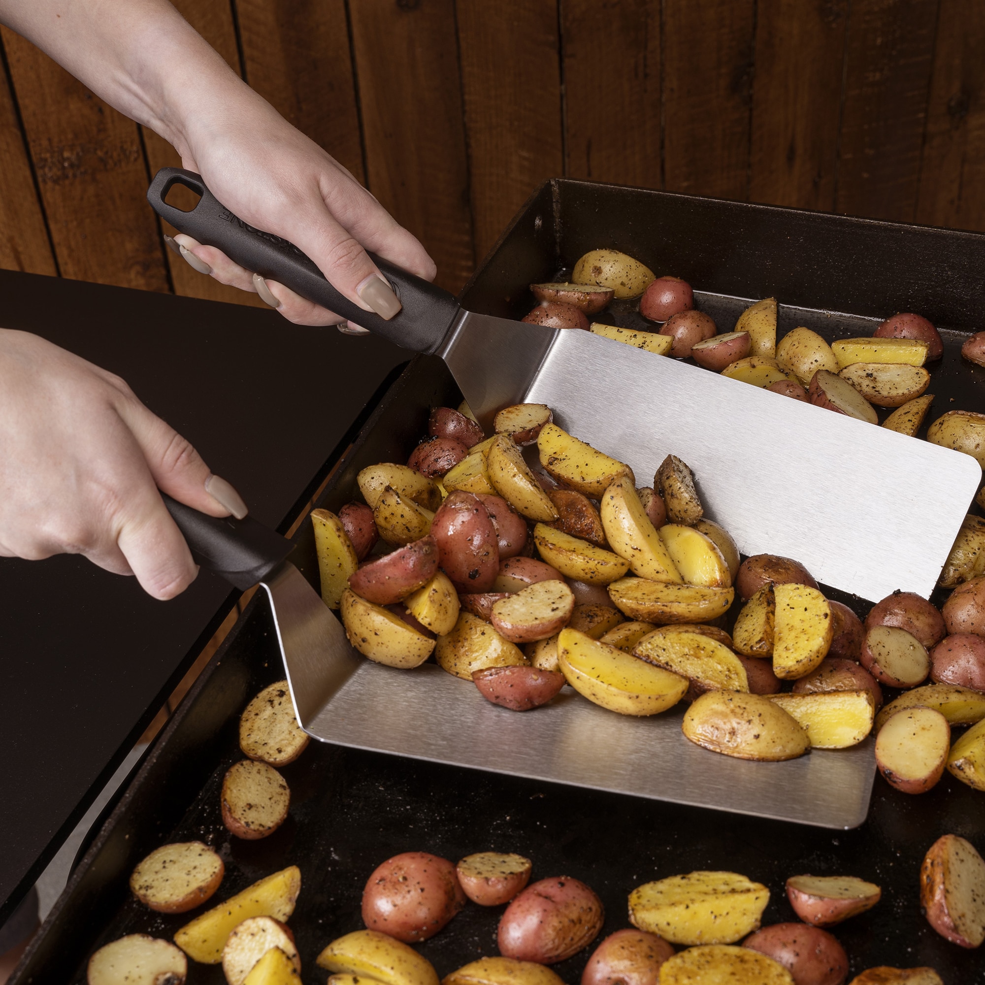 Blackstone 5 Piece Griddle Essentials Tool Kit, , hires