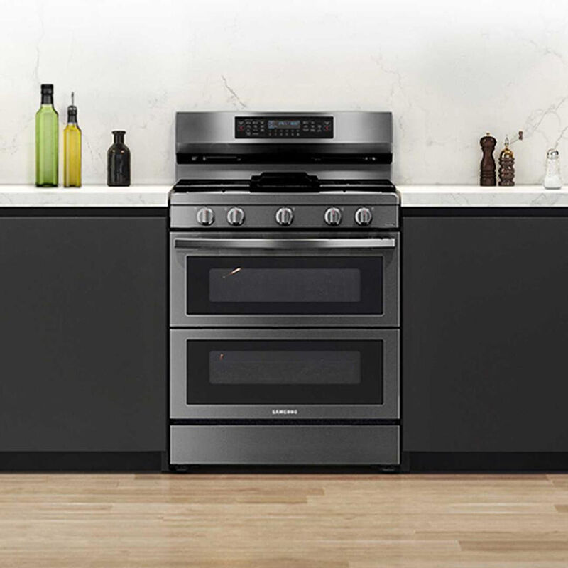 Samsung 30 in. 6 cu. ft. Smart Air Fry True European Convection Double Oven Gas Range with 5 Sealed Burners & Griddle - Black Stainless, Black Stainless, hires