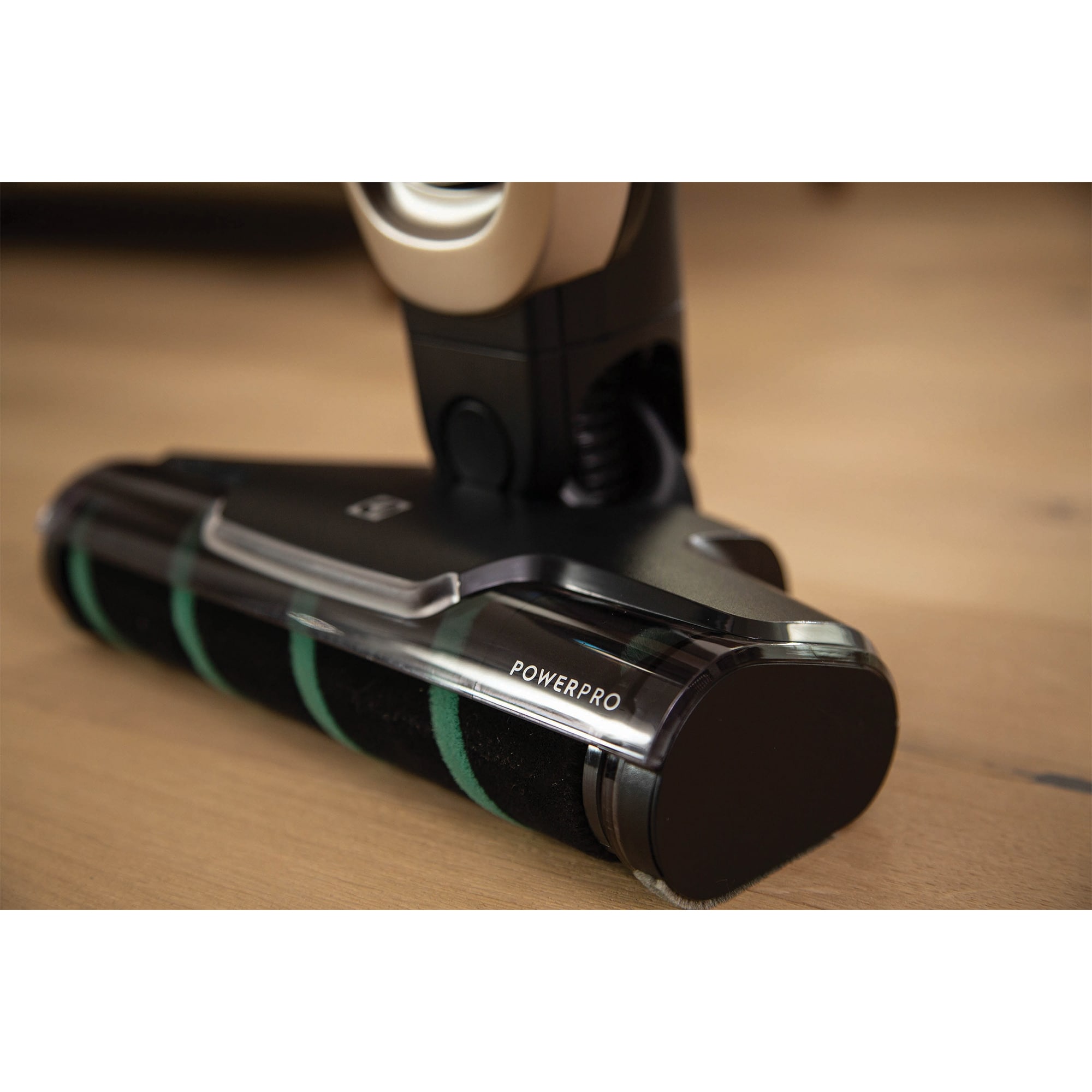 Electrolux WellQ7 Cordless Light-Weight 2-in-1 Handheld/Stick Vacuum with 3 Additional Tools, , hires