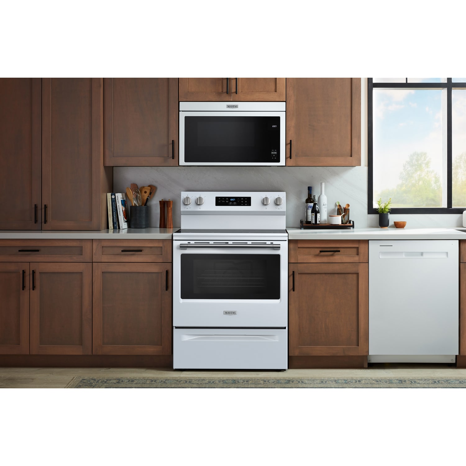 Maytag 30 in. 5.3 cu. ft. Air Fry Standard Convection Electric Range with Radiant Burners - White, White, hires