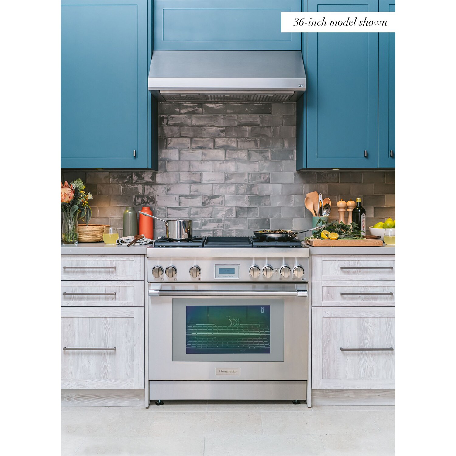 Thermador Masterpiece Series 48 in. Smart Ducted Canopy Pro Style Style Range Hood with 1000 CFM, 4 Fan Speeds & 4 LED Lights - Stainless Steel, , hires