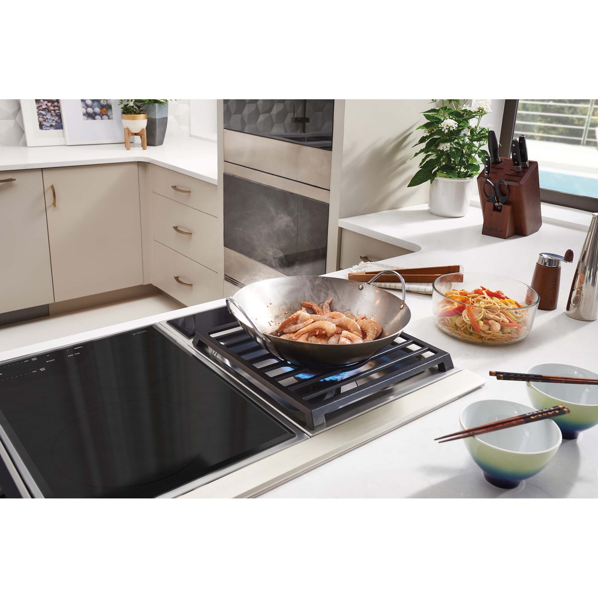 Wolf Transitional 15 in. 2-Burner Induction Cooktop with Simmer Burner & Power Burner - Stainless Steel, , hires