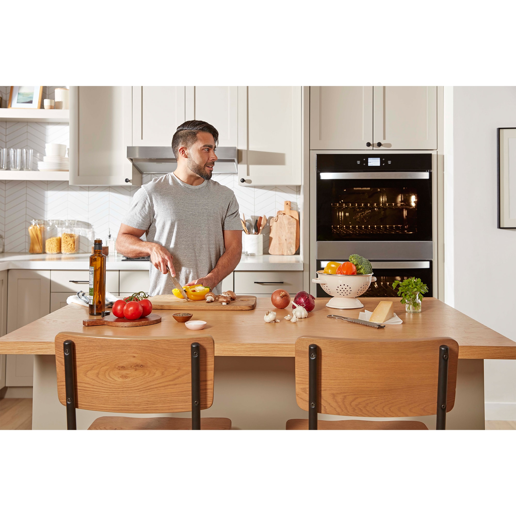 Whirlpool 27 in. 5.7 cu. ft. Smart Electric Microwave/Wall Oven Combo with Standard Convection & Sensor Cooking - Fingerprint Resistant Stainless, , hires