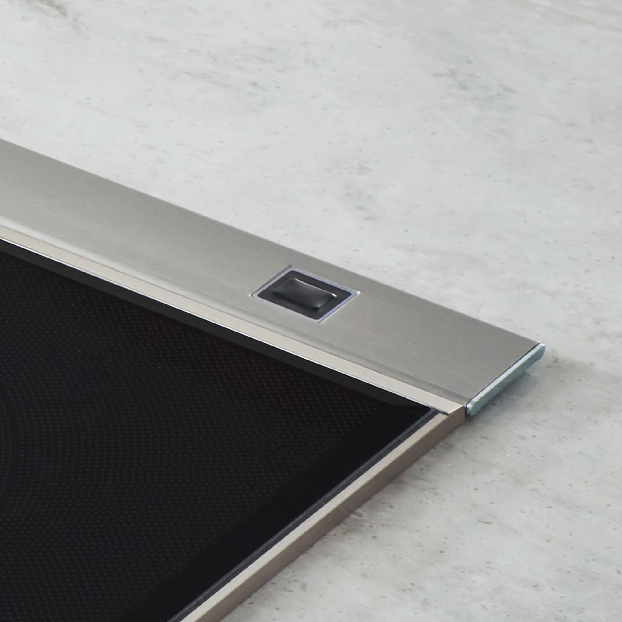 Broan 27000 Eclipse Series 36 in. Ducted Downdraft with 600 CFM & Knobs