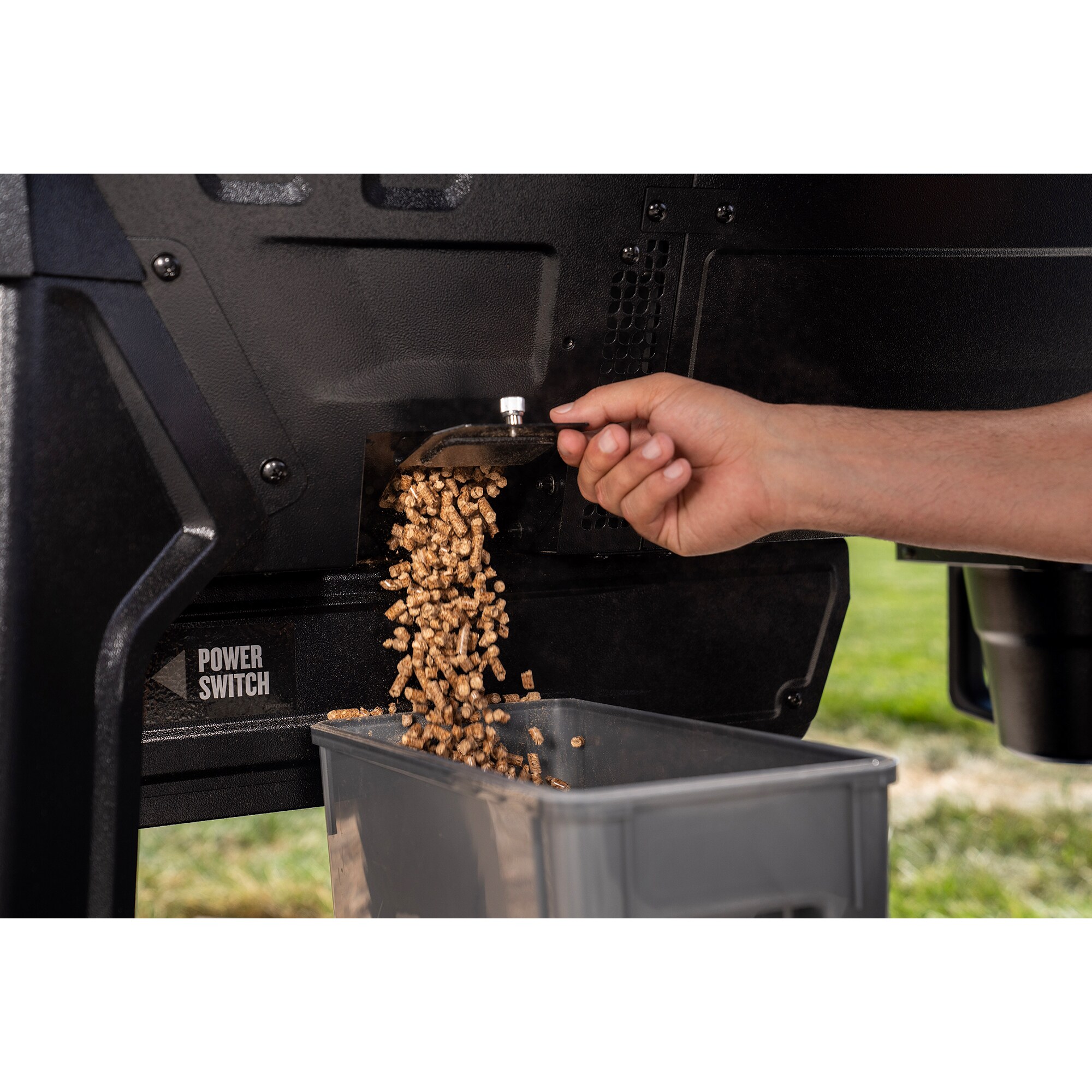 Traeger Woodridge Pro Wood Pellets Grill - Black, , hires