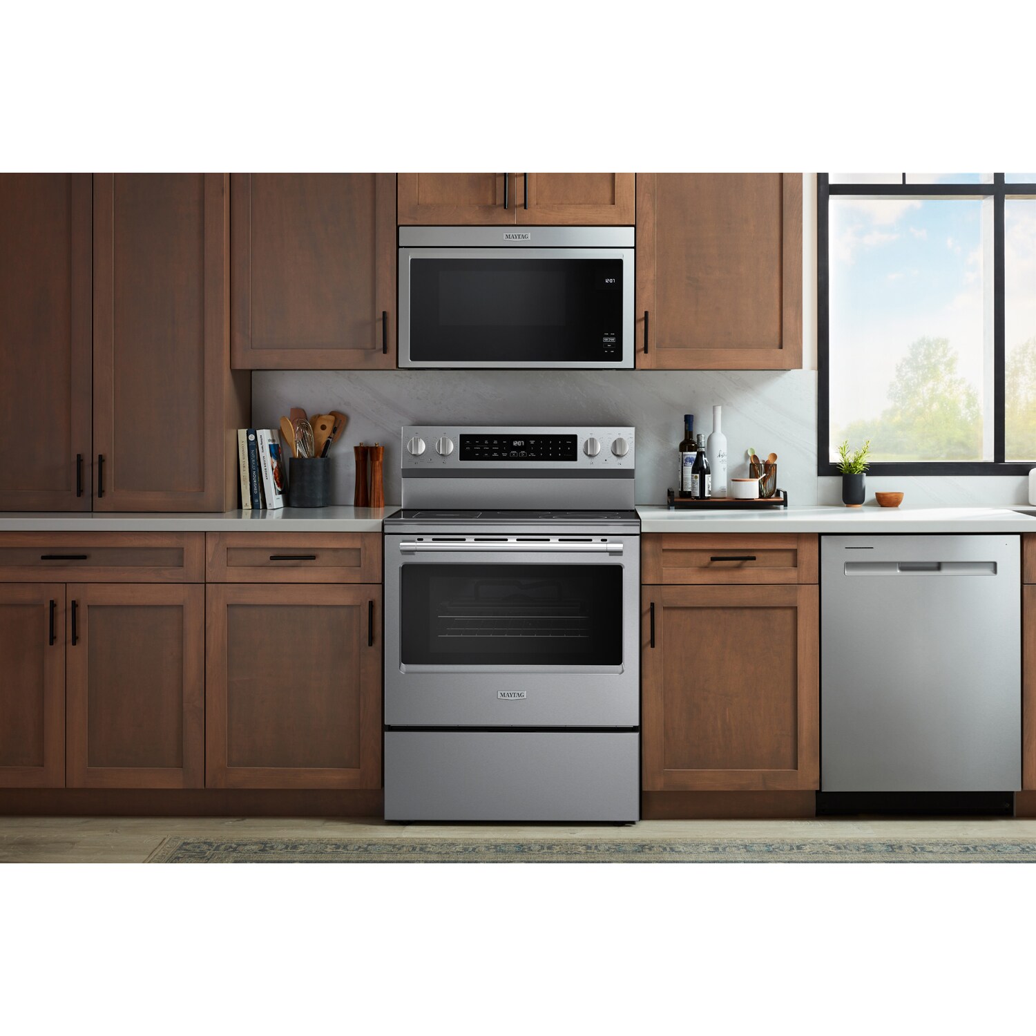 Maytag 30 in. 5.3 cu. ft. Smart Air Fry Standard Convection Electric Range with Radiant Burners, Grill & Griddle - Fingerprint Resistant Stainless, , hires