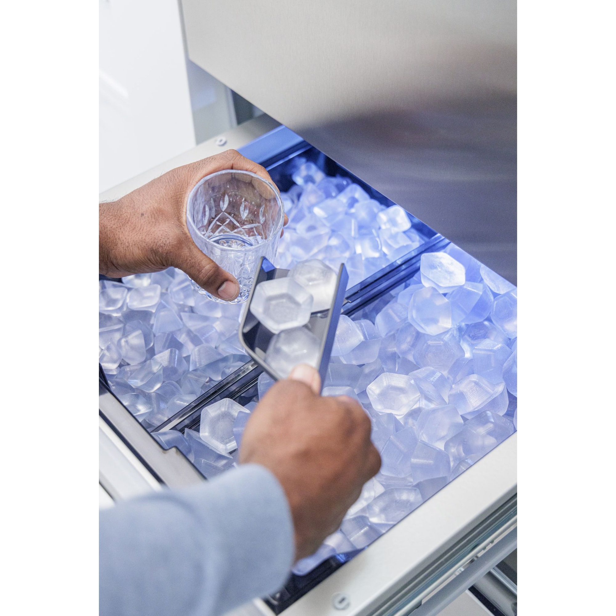 Thermador Freedom Collection 48 in. Built-In 27.7 cu. ft. Smart Counter Depth 6-Door French Door Refrigerator with Internal Water Dispenser and Professional handles - Stainless Steel, Stainless Steel, hires