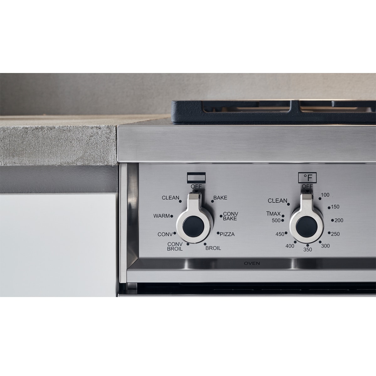 Bertazzoni Professional Series 36 in. 5.9 cu. ft. Dual Convection Gas Range with 6 Sealed Burners & Griddle - Red, Red, hires