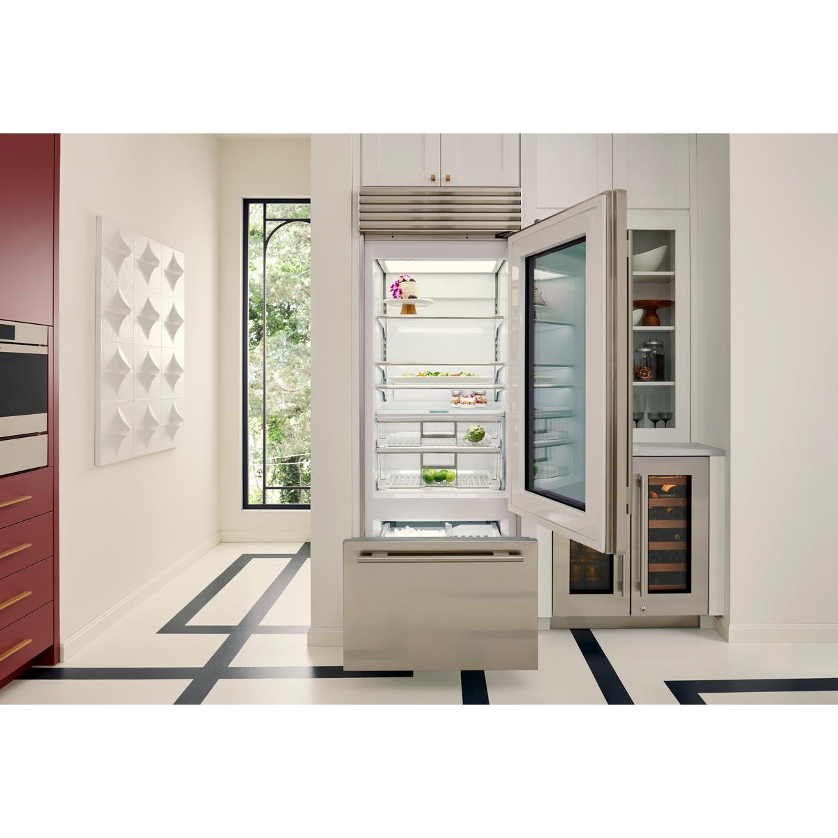 Sub-Zero Classic Series 30 in. Built-In 17.0 cu. ft. Smart Bottom Freezer Refrigerator with Professional Handles- Stainless Steel, , hires