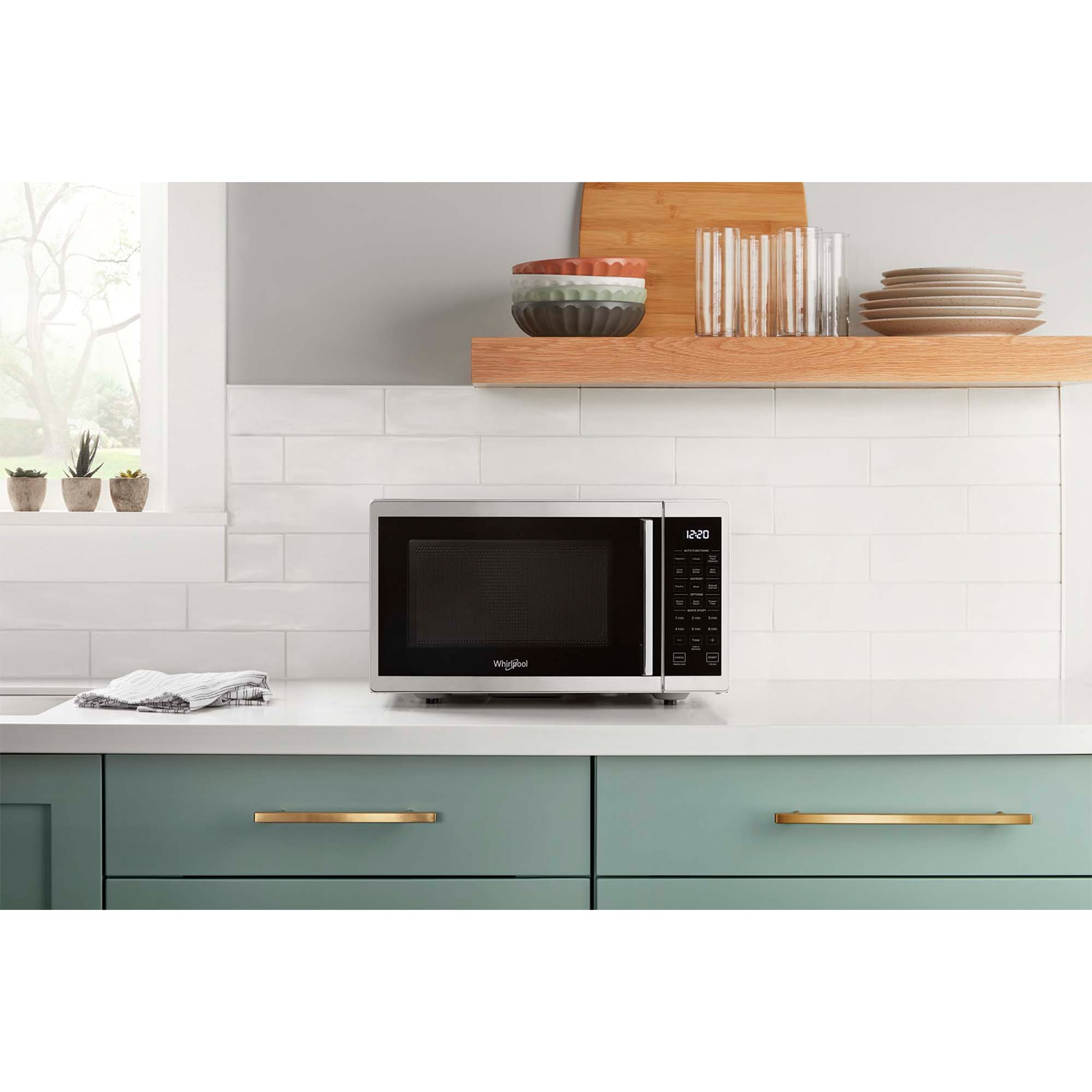 Whirlpool 19 in. 0.9 cu.ft Countertop Microwave with 10 Power Levels