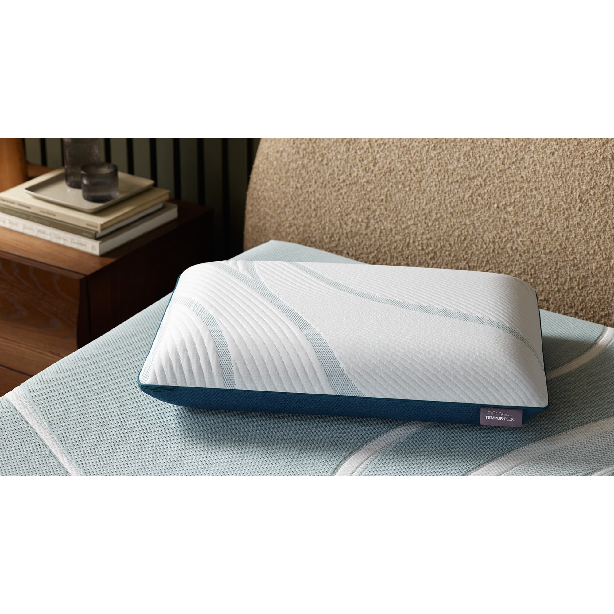 Tempur-Pedic Adapt ProLo 2.0 Queen Size Pillow, , hires