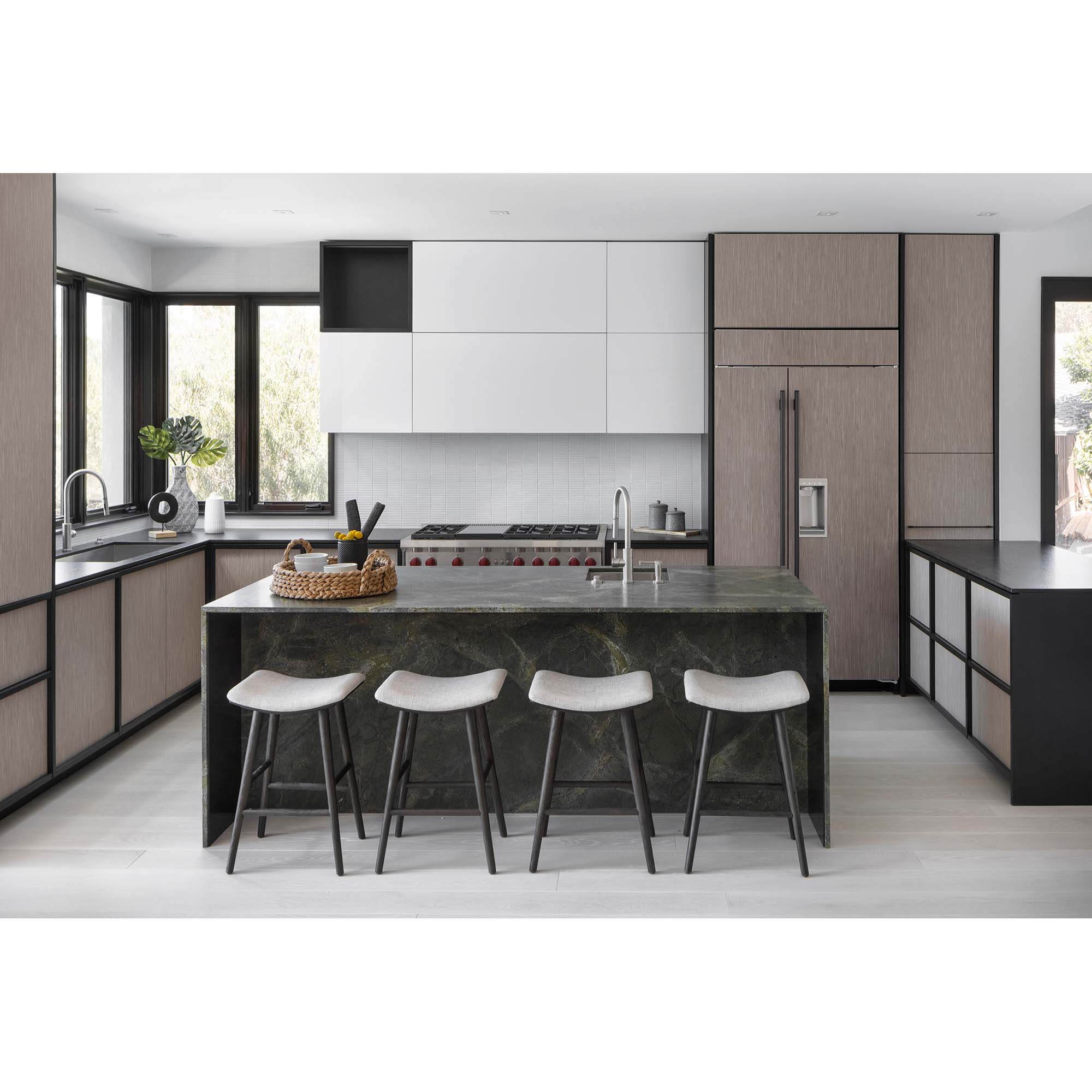 Wolf 48 in. 6.9 cu. ft. Standard Convection Double Oven Gas Range with 6 Sealed Burners & Griddle - Stainless Steel, , hires