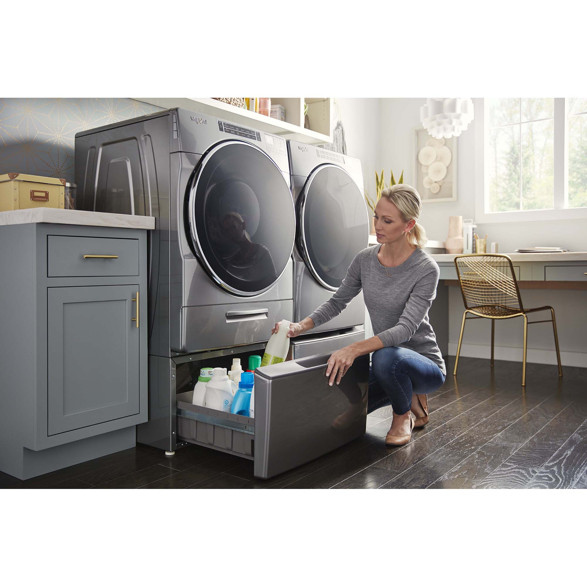 Whirlpool 27 in. 7.4 cu. ft. Stackable Ventless Hybrid Heat Pump