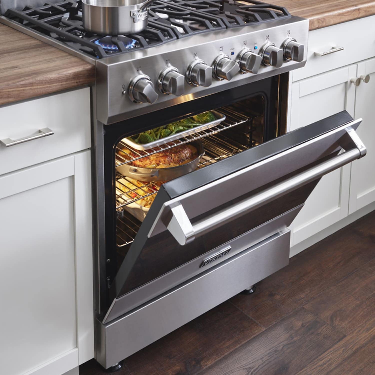 Viking 3 Series 30 in. 4.7 cu. ft. True European Convection Dual Fuel Range with 5 Sealed Burners - Stainless Steel, , hires