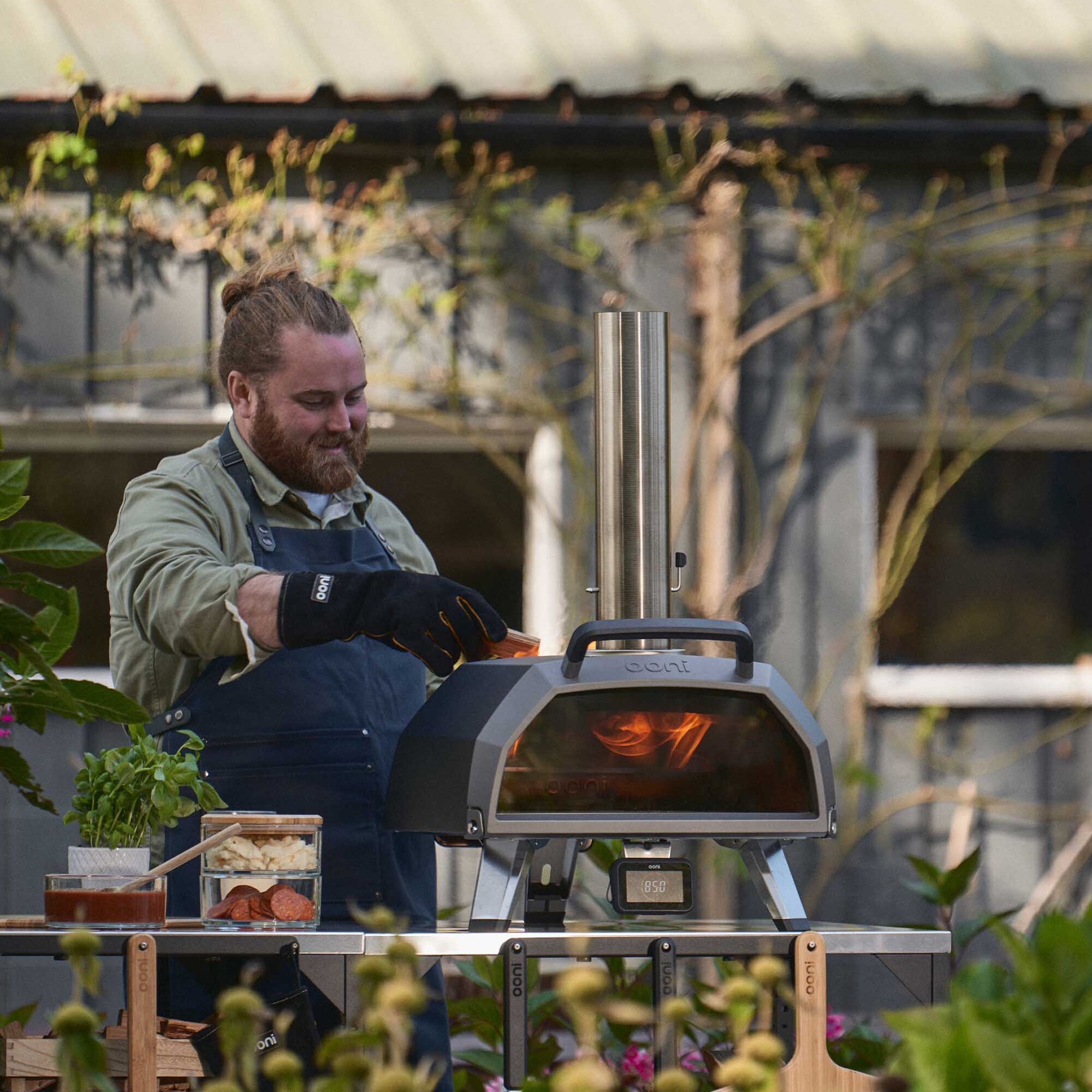 Ooni Karu 2 Pro 16 in. Multi-Fuel Outdoor Pizza Oven - Black, , hires