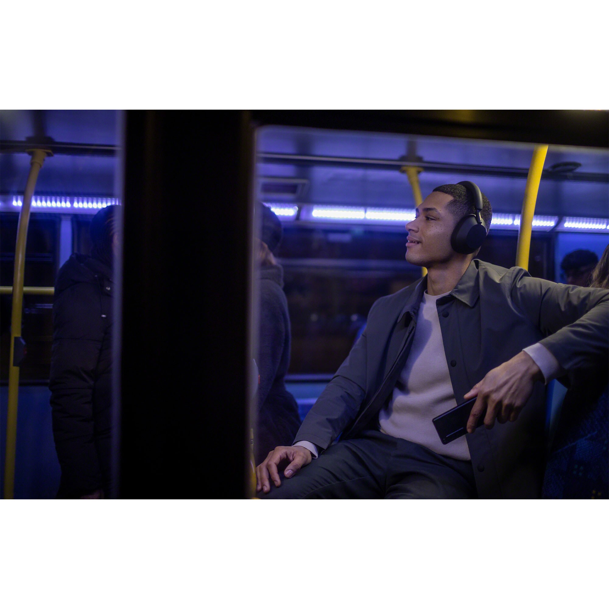 Sony - WH-1000XM5 Wireless Noise-Canceling Over-the-Ear Headphones - Black, , hires