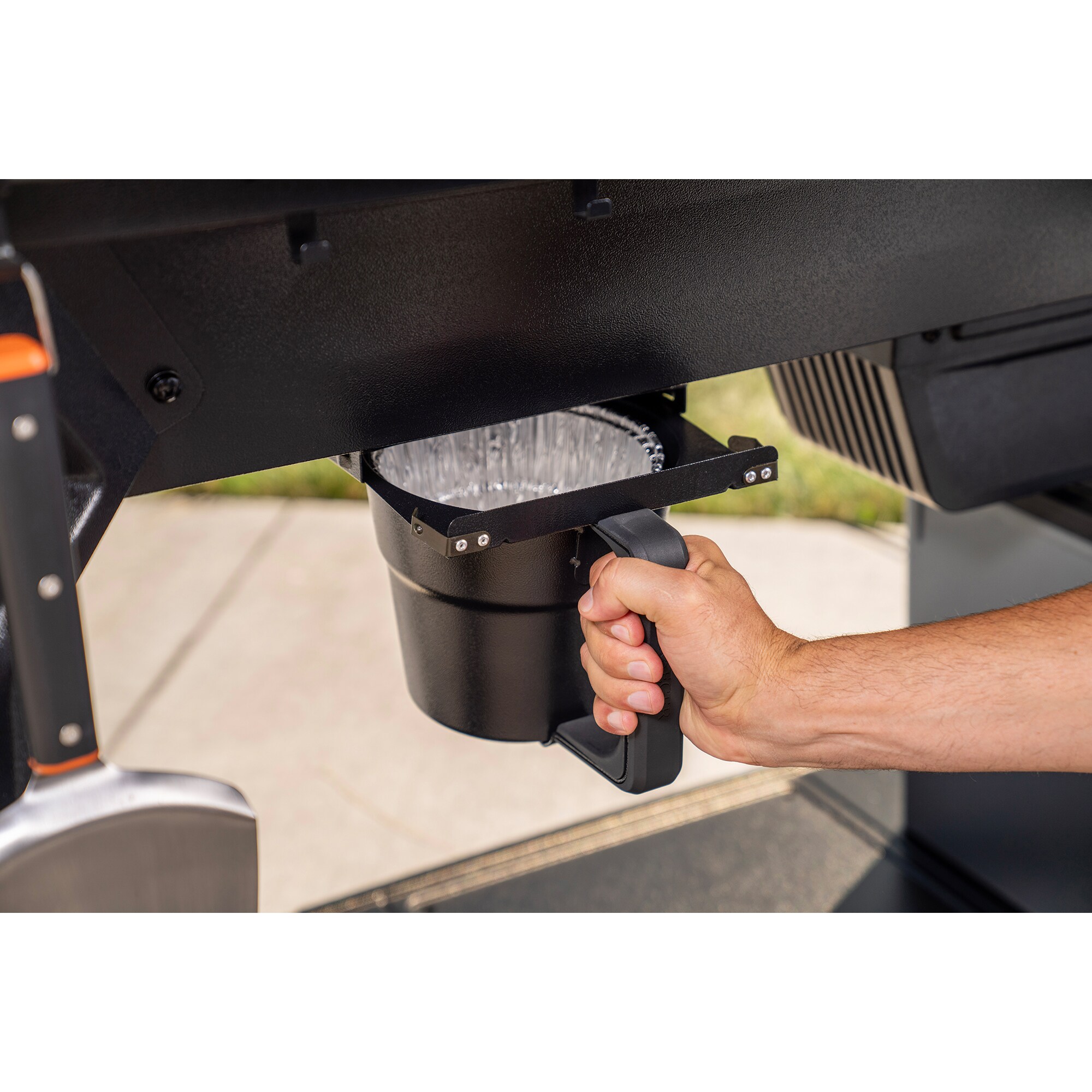 Traeger Woodridge Pro Wood Pellets Grill - Black, , hires