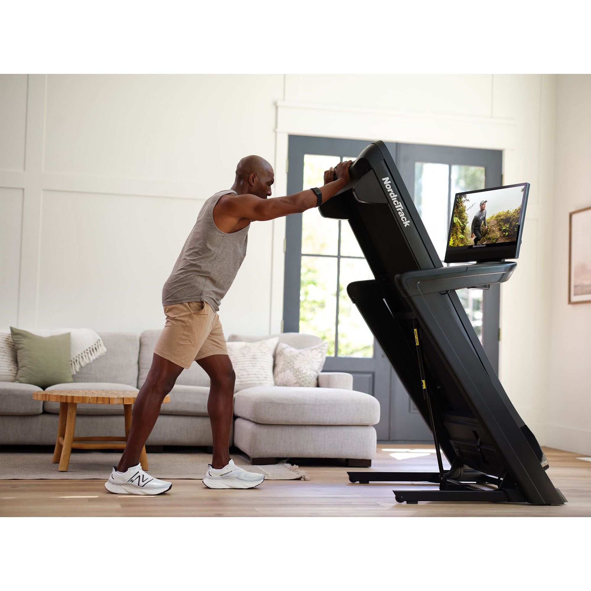 NordictracK Commercial 2450 Treadmill, , hires